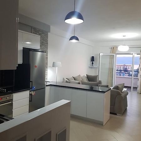 Modern Cozy Apartment Seaview Vlore Bagian luar foto