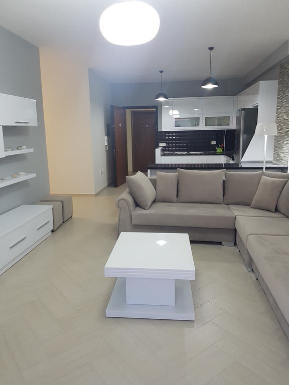 Modern Cozy Apartment Seaview Vlore Bagian luar foto