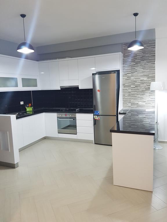 Modern Cozy Apartment Seaview Vlore Bagian luar foto
