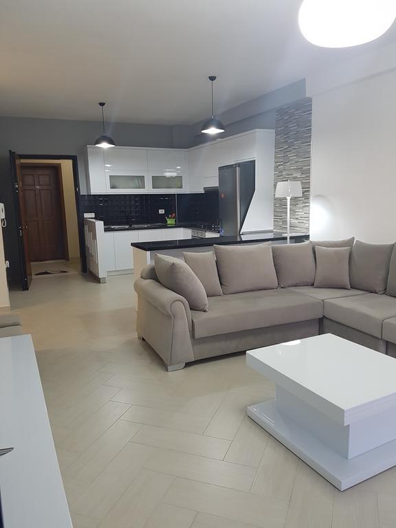 Modern Cozy Apartment Seaview Vlore Bagian luar foto