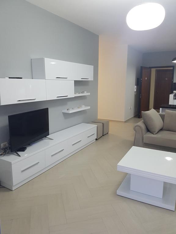 Modern Cozy Apartment Seaview Vlore Bagian luar foto