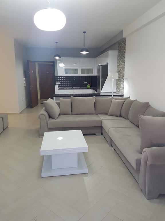 Modern Cozy Apartment Seaview Vlore Bagian luar foto