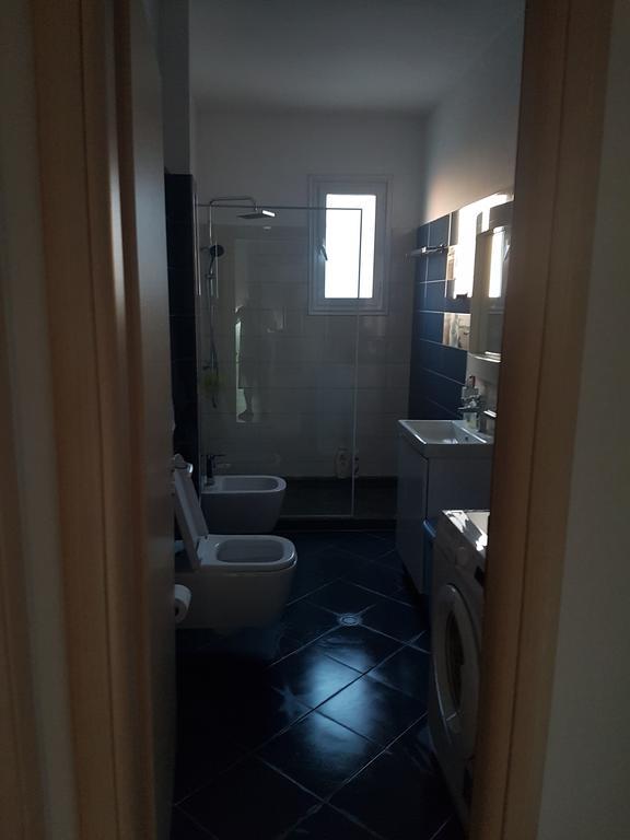 Modern Cozy Apartment Seaview Vlore Bagian luar foto