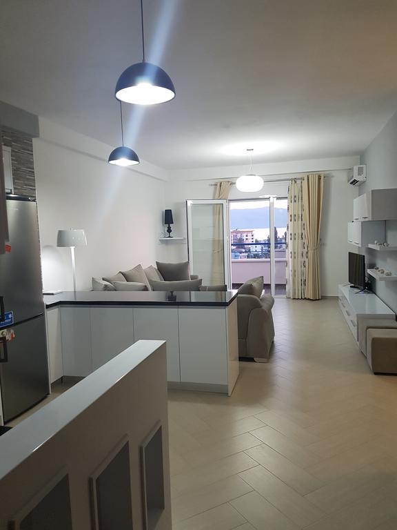 Modern Cozy Apartment Seaview Vlore Bagian luar foto
