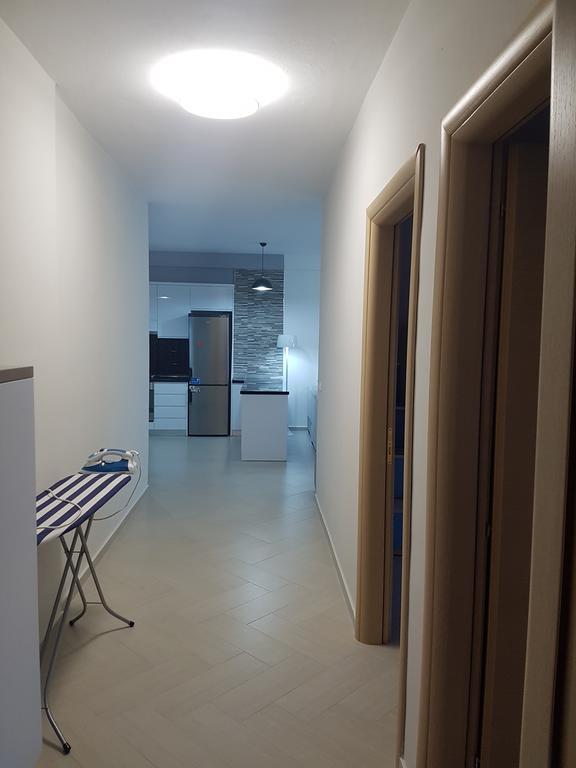Modern Cozy Apartment Seaview Vlore Bagian luar foto