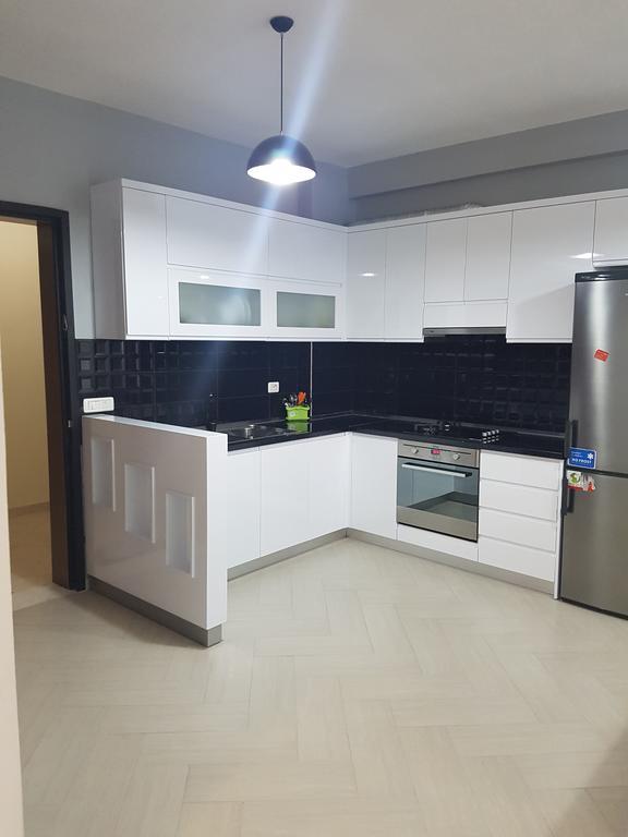 Modern Cozy Apartment Seaview Vlore Bagian luar foto