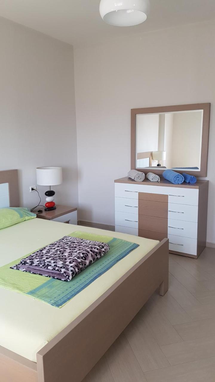 Modern Cozy Apartment Seaview Vlore Bagian luar foto